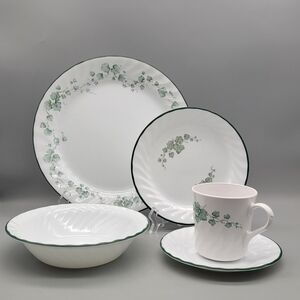 Vintage Corelle Dinnerware Set Corning Ware Callaway Ivy  - 20 piece dish set